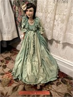 Vintage Material Doll H830