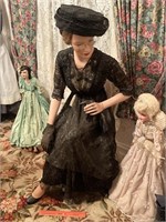 Full Size Lady Mannequin in Period Clothing