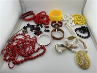 Yellow and red fashion jewelry lot