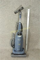 KENMORE VACUME CLEANER (CONDITION UNKWON)