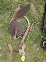 1bottom garden plow.