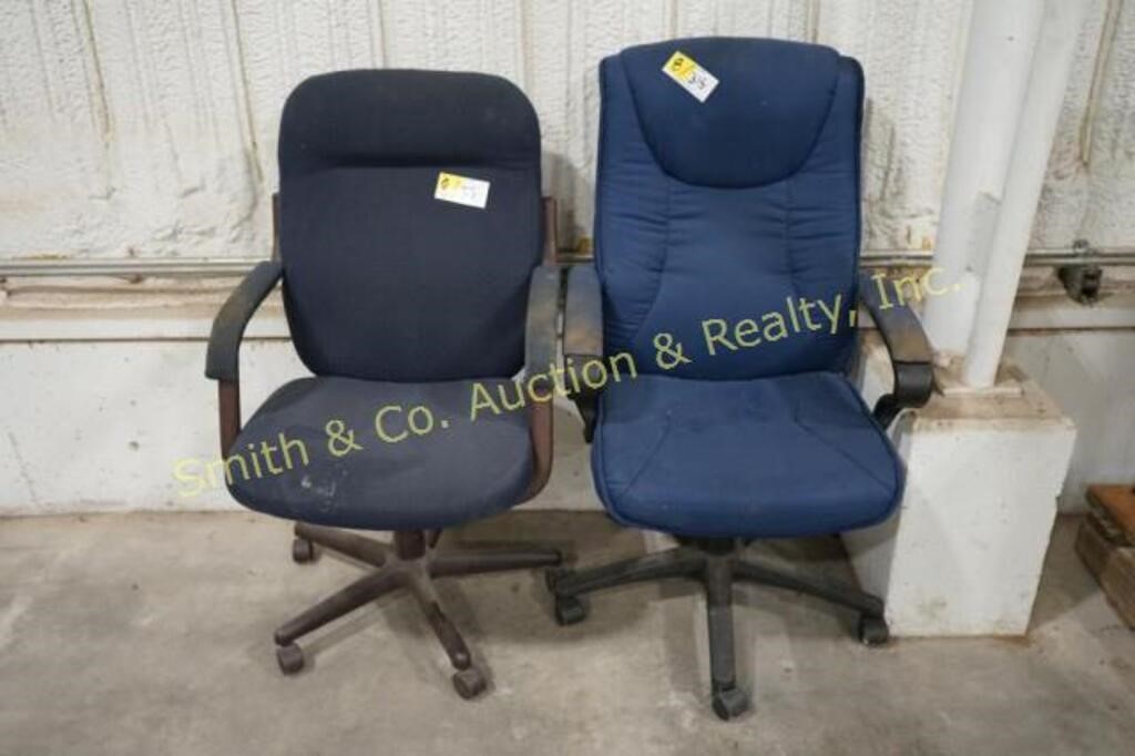 LOT OF 2 ROLLING OFFICE CHAIRS