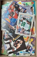 FLAT OF ASSORTED FOOTBALL CARDS