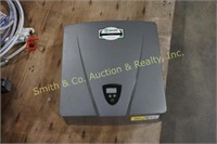 AO SMITH SIGNATURE ELECTRIC INSTANT WATER HEATER