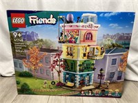 Lego Friends Heartlake City Community Center