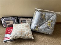 Twin Size Bedding, Throw Pillow & Table Cloth