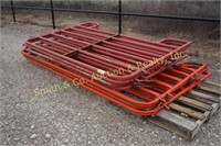 7 - 6 RAIL PORTABLE FENCE PANELS