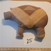 Quilted Pig Pillow