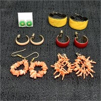 Lot of earrings pink yellow metal metal curves