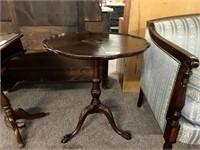 Antique 1920s Claw Foot Pie Table