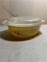 Pyrex Golden Rosette casserole dish with  lid