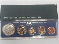 OF) 1966 special mint set with silver half dollar