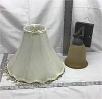 C3) PORCH LIGHT & VERY PRETTY LAMP SHADE