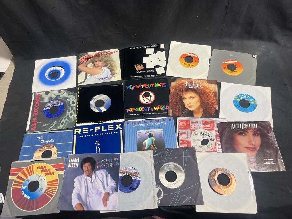 Lot of 45 vinyls including Lionel Richie, Eria