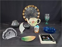 Group of miscellaneous - ceramic handpainted