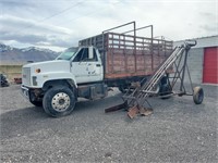 1992 GMC 2 Ton w/ Cattle Rack Bed