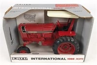 1/16 Ertl International 1066 Tractor w/ ROPS