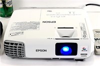 Projecteur EPSON PowerLite 99WH remis à neuf par