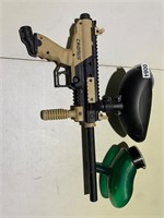 Cronus paintball gun with extra hopper