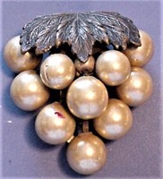 Faux Pearl Dress Clip 2 1/8"