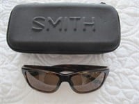 SMITH SUNGLASSES WITH BOX