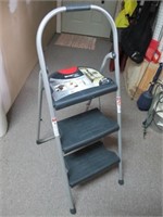 WERNER FOLDING STEP LADDER