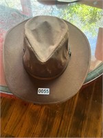 Outback Leather Hatl unknown size
