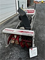 White Outdoor 11hp 30" Walkbehind Snowblower