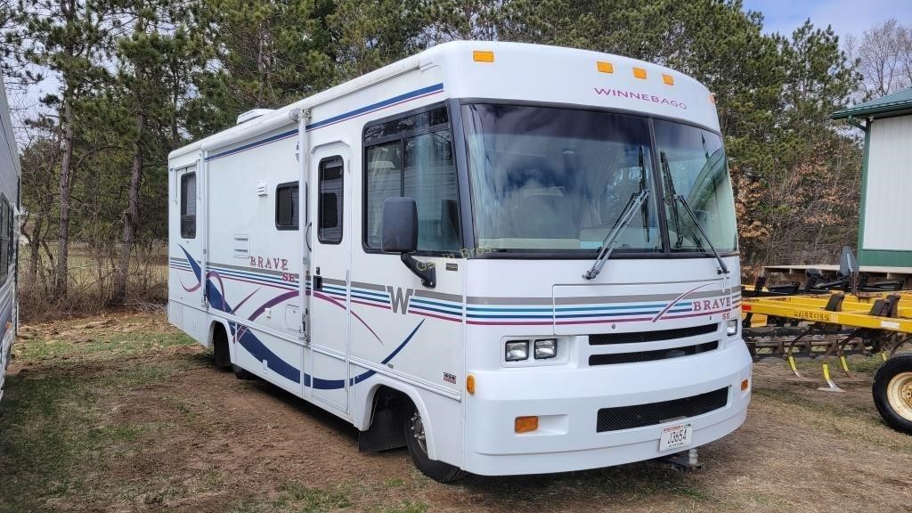 2000 Winnebago Brave SE RV Camper