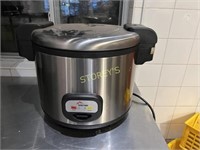 Aroma 30 Cup Rice Warmer - Doesn't Cook