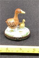 Limoges ducks porcelain trinket box    1908