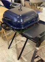 Nice Aussie brand charcoal barbecue grill with