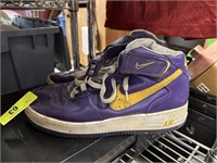 NIKE AIR FORCE 1 AF1 SHOES LAKERS SIZE 10