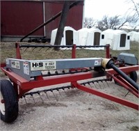 H & S 8' tedder