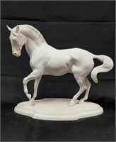 Franklin 1983 P. du Boulay Trotting Horse Figurine