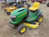 JD L120 Lawn Mower #A10378