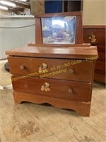 Vintage doll dresser/mirror & 3-drawer dresser