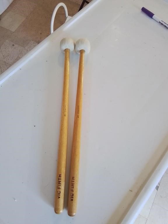 Pair of thick Fur drumsticks with soft ends I