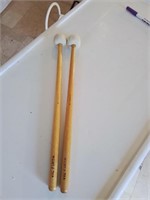 Pair of thick Fur drumsticks with soft ends I