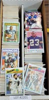 COLLECTIBLE FOOTBALL TRADING CARDS