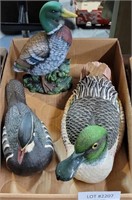 WOOD CARVED DUCK DECOR