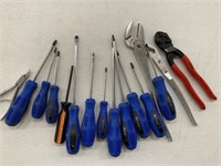 ASSORTED TOOLS - POWERFIST SCREWDRIVERS