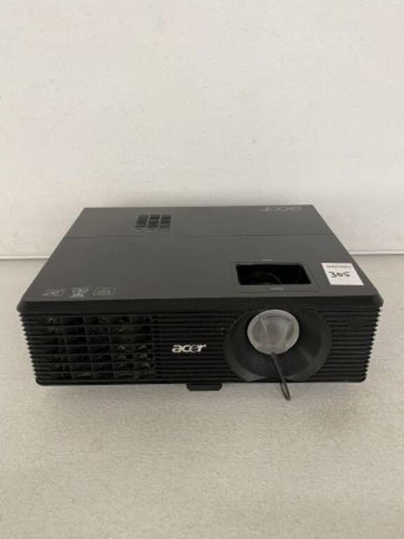 ACER PROJECTOR (NO POWER CORD)