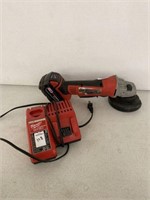 MILWAUKEE 4 1/2" CUT OFF SAW WITH BATTERY AND