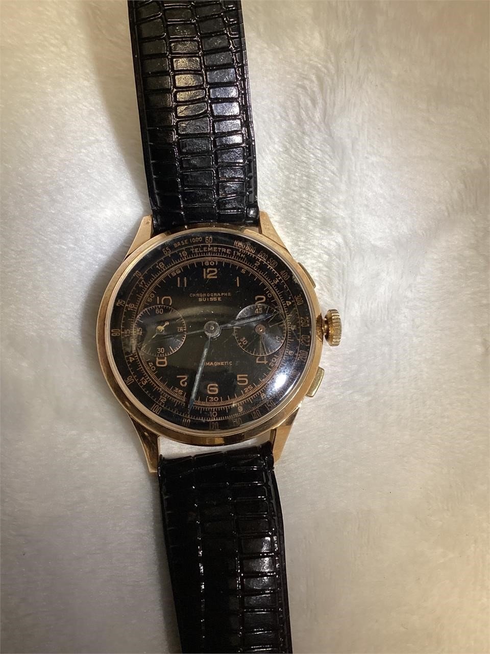 Chronographe Suisse 18k wristwatch