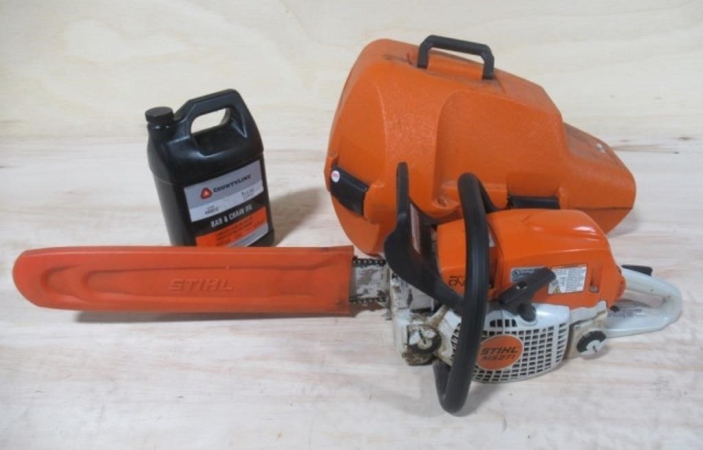 Stihl model MS271 gas chainsaw with case and bar