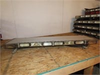 Whelen LED all red light bar.