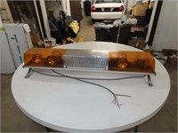 Vintage Federal Twin sonic light bar. SAE-W3-71