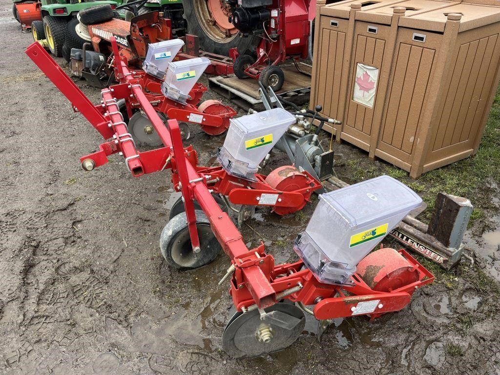 4 Row corn planter