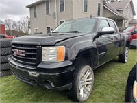 2008 GMC Sierra pick-up truck